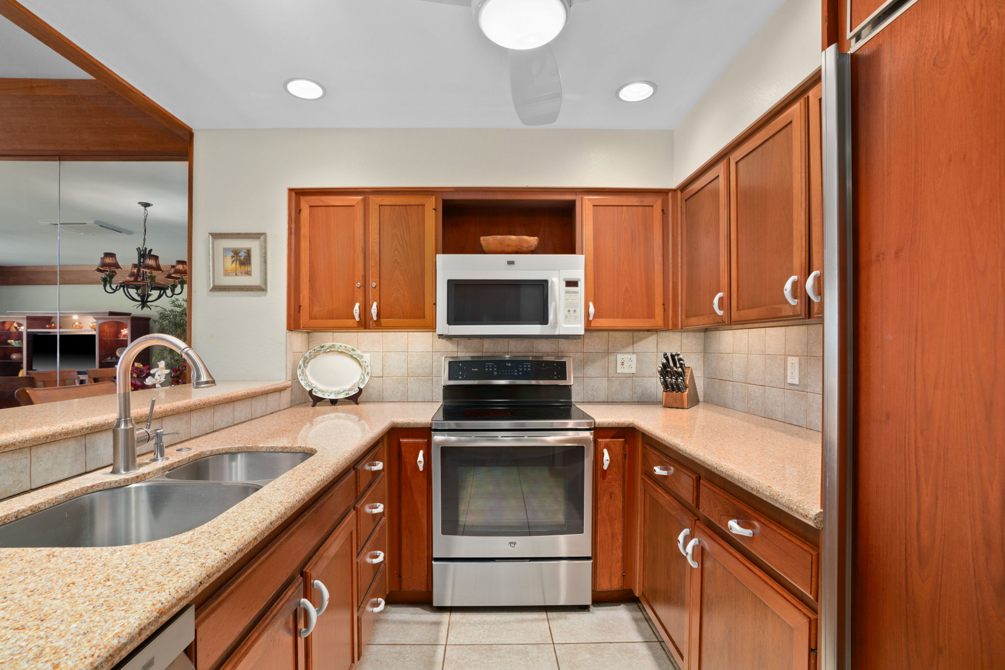 2221 KAPILI RD 22