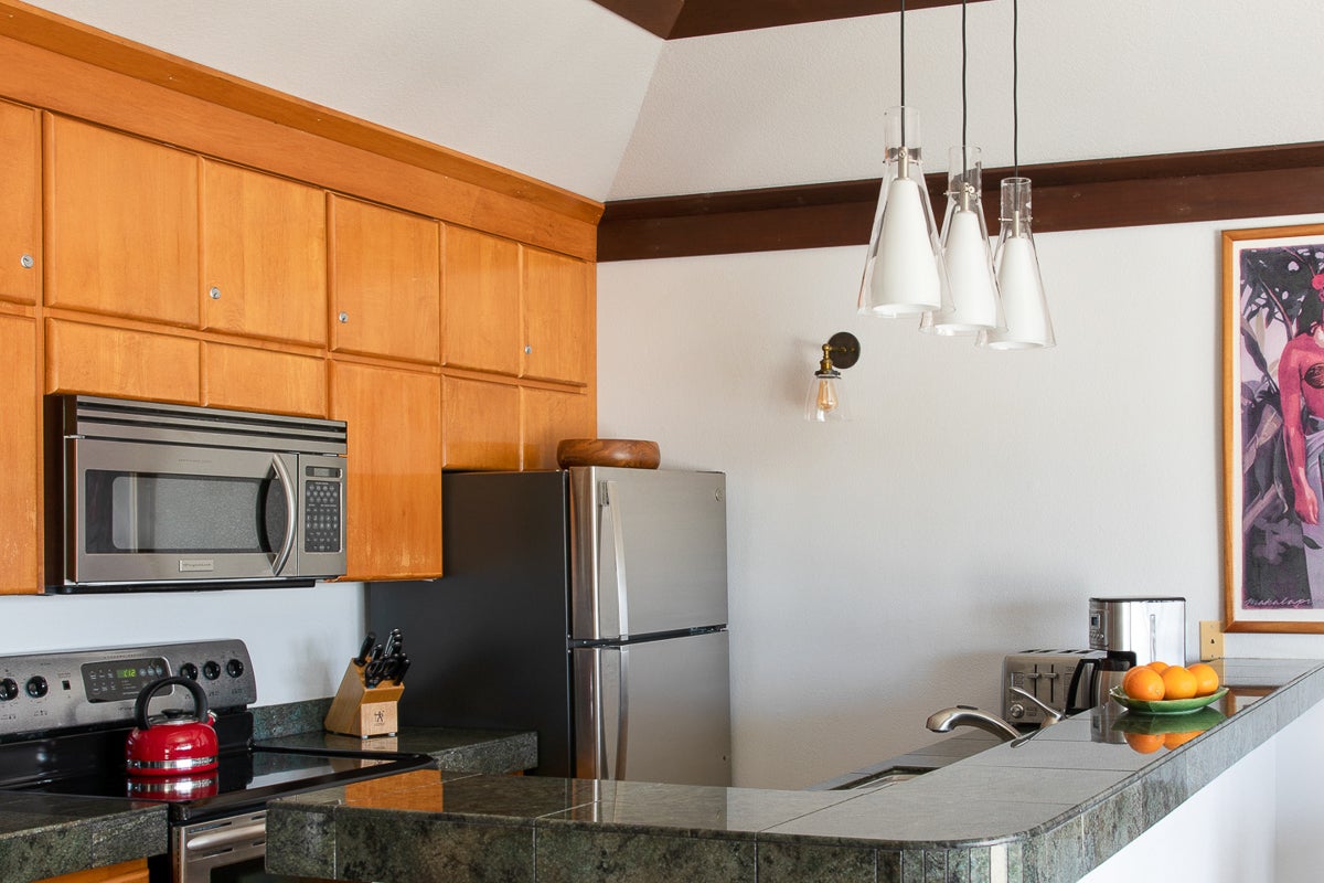 2253 POIPU RD 107