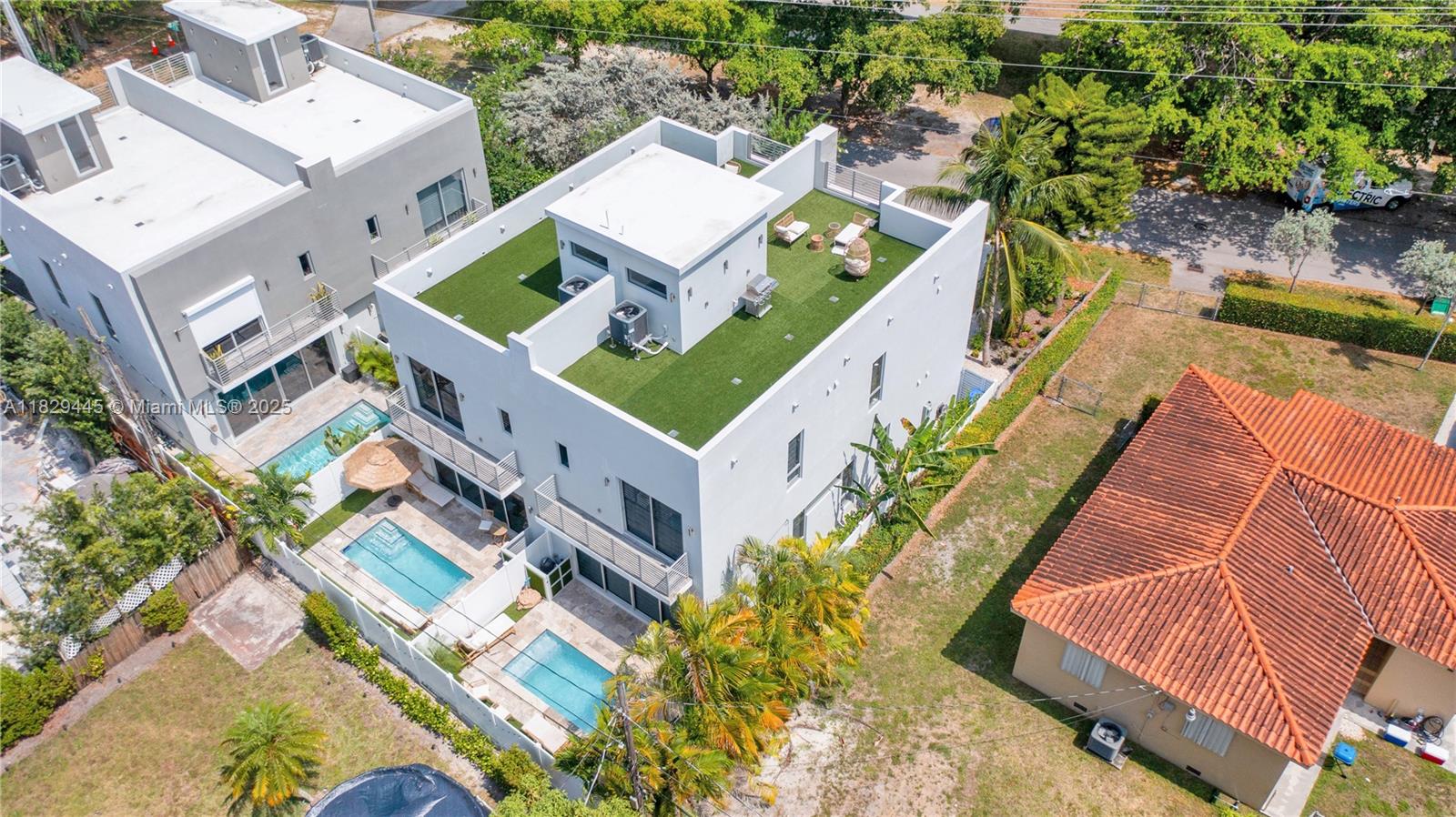 3333 SW 29th Ter