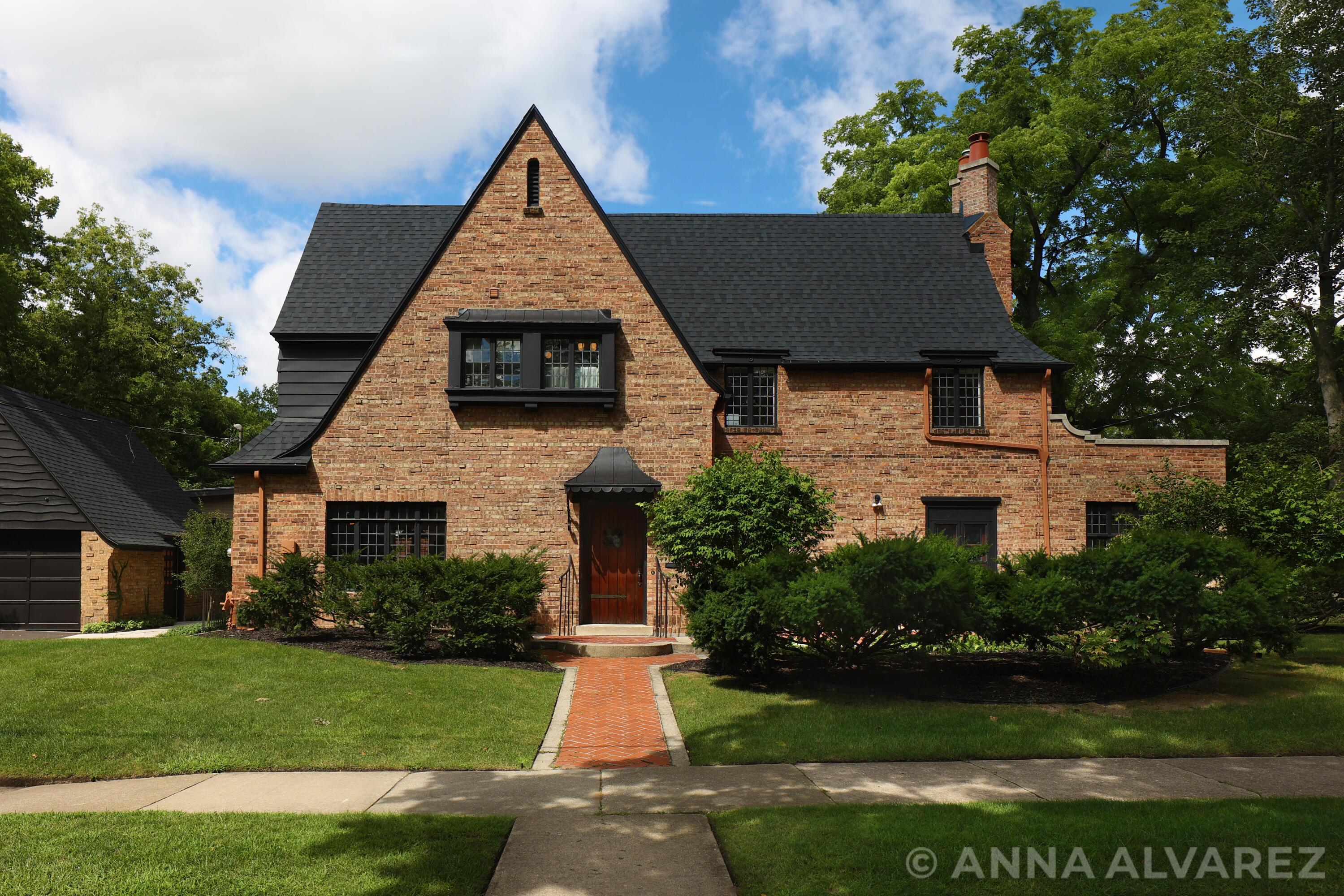 245 Briarwood Avenue SE