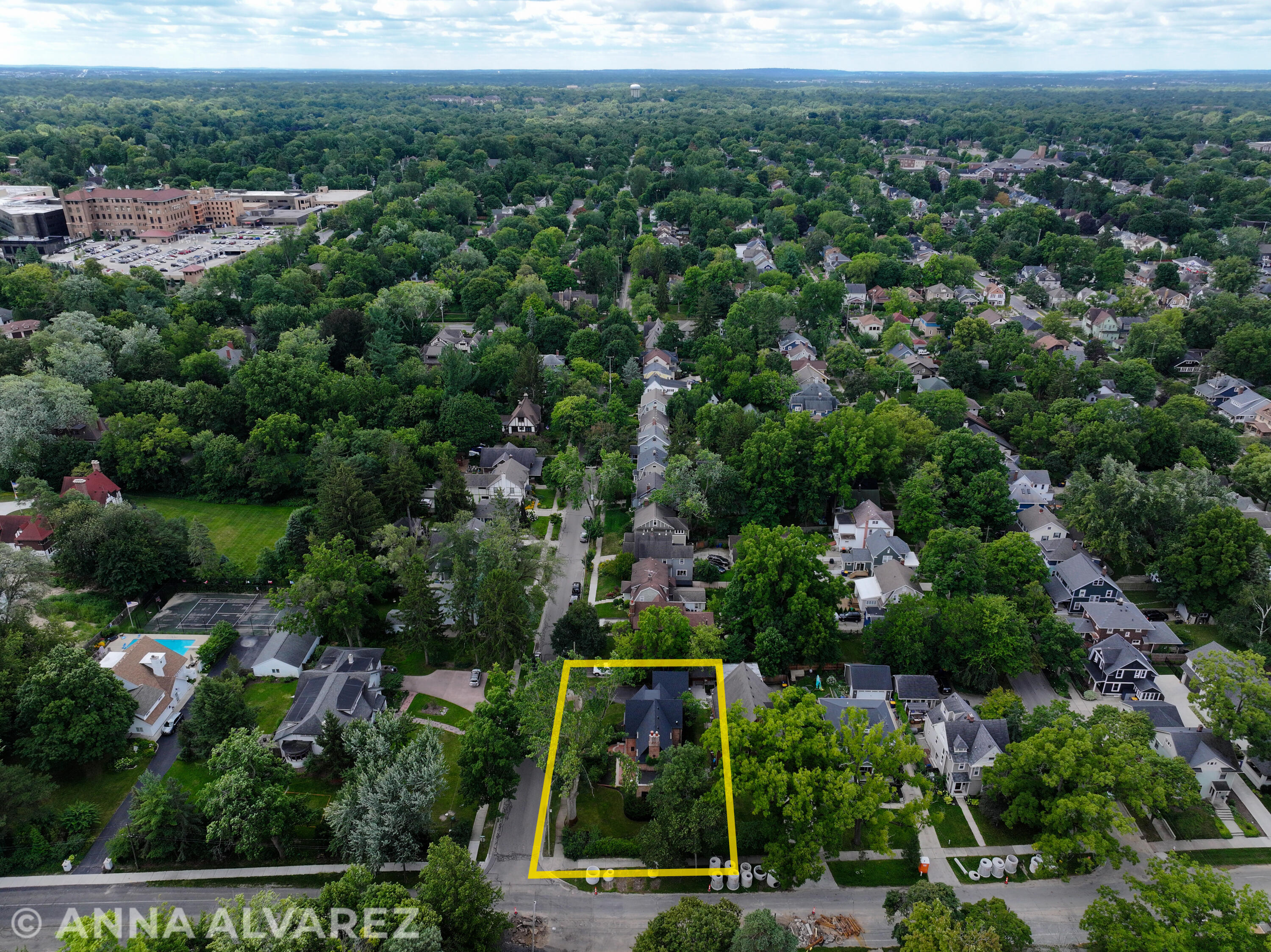 245 Briarwood Avenue SE