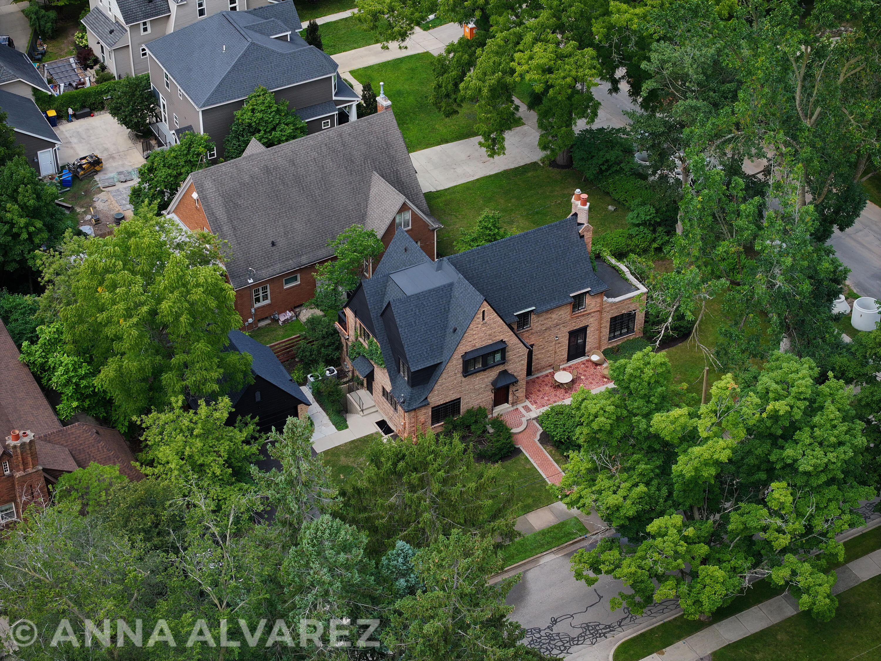 245 Briarwood Avenue SE