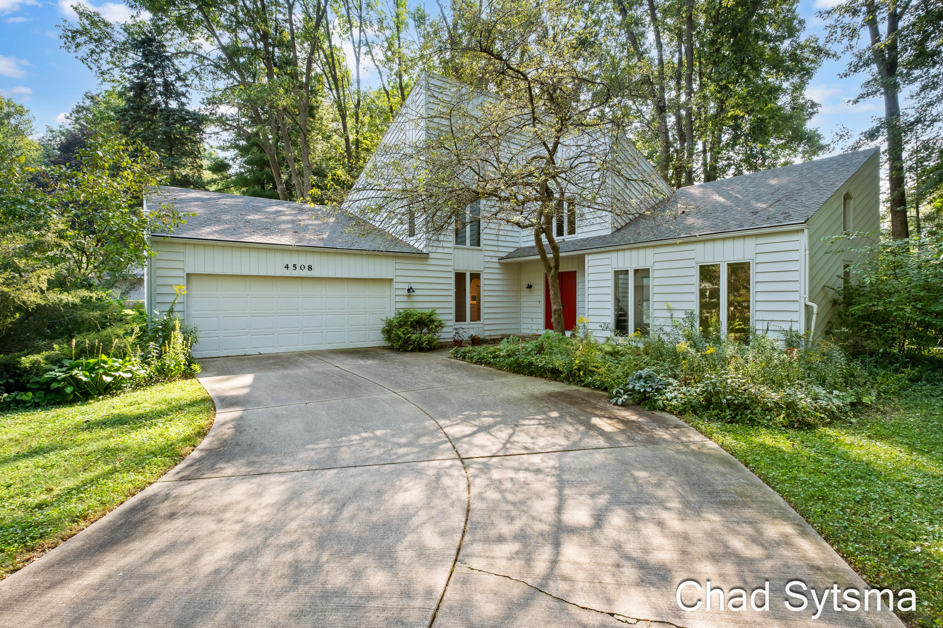 4508 Winged Foot Drive SE
