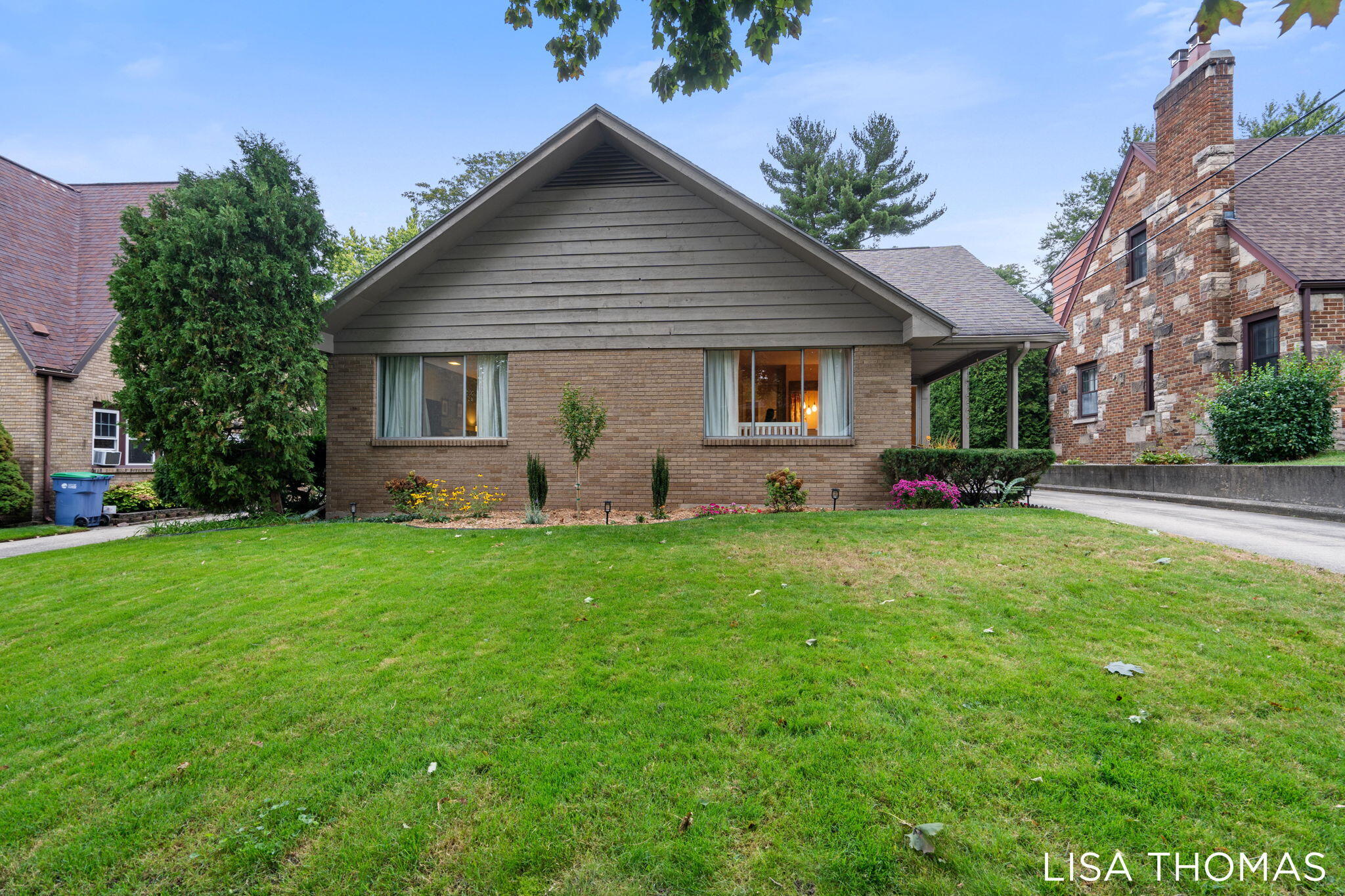 445 Cheshire Drive NE