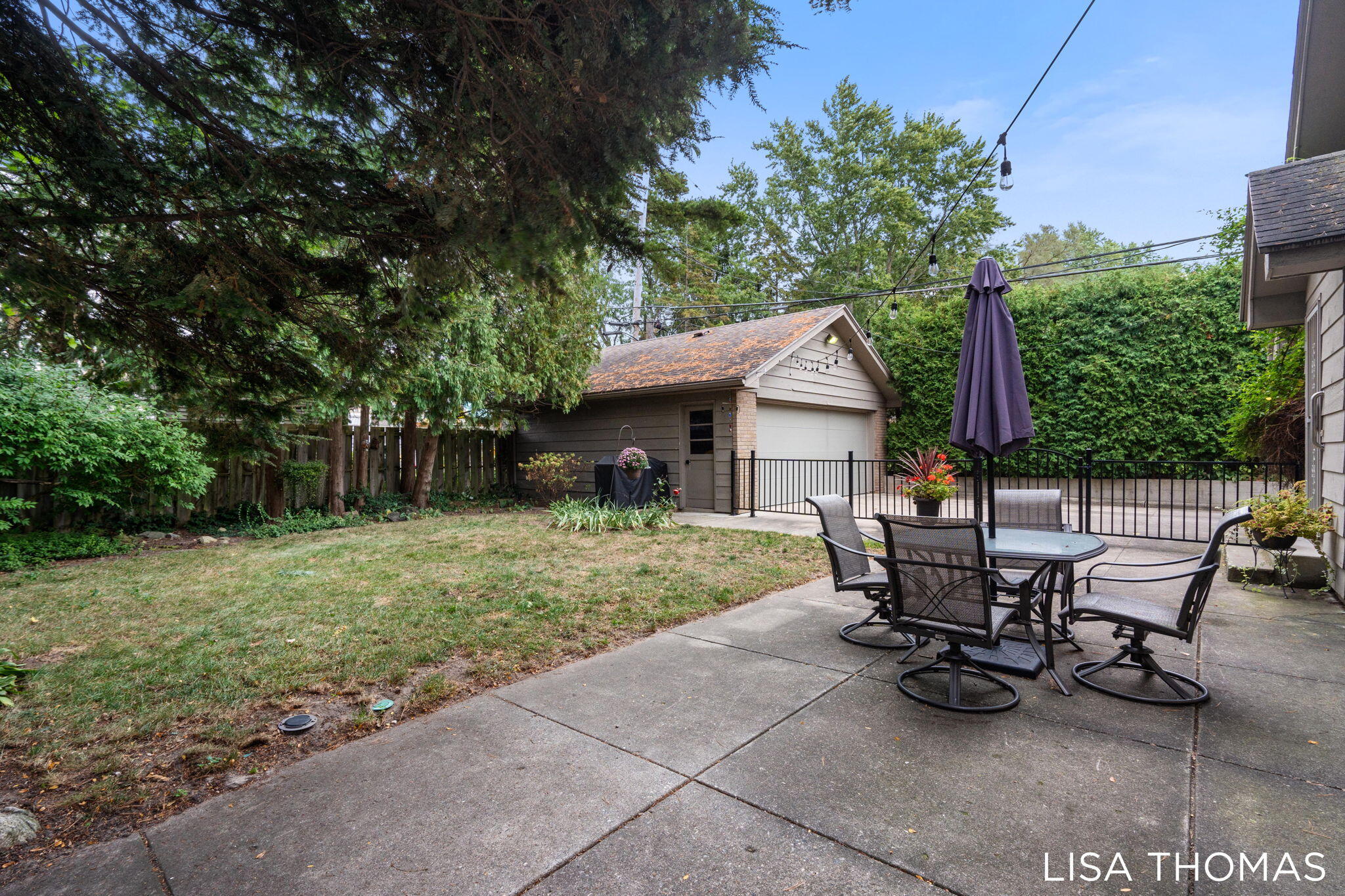 445 Cheshire Drive NE