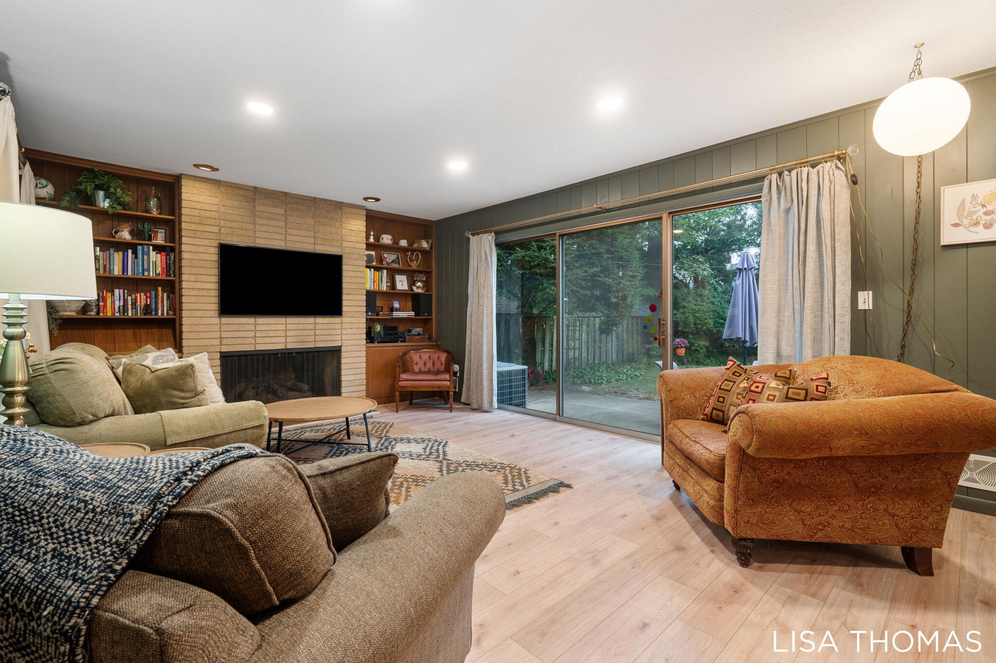 445 Cheshire Drive NE