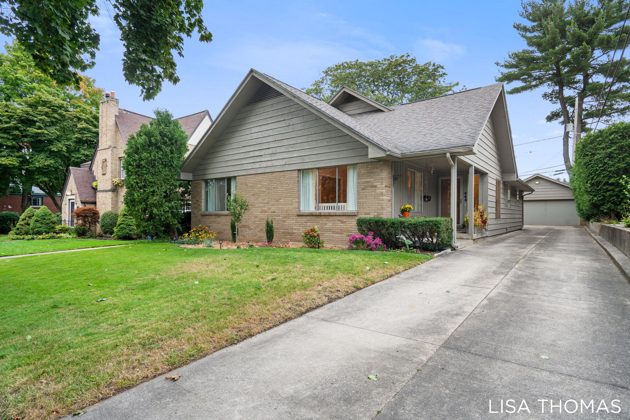 445 Cheshire Drive NE