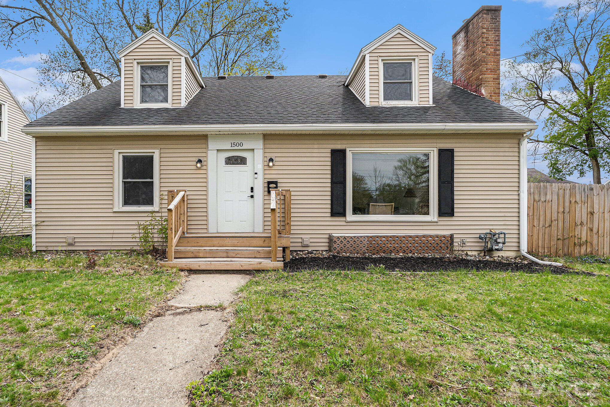 1500 Burton Street SE