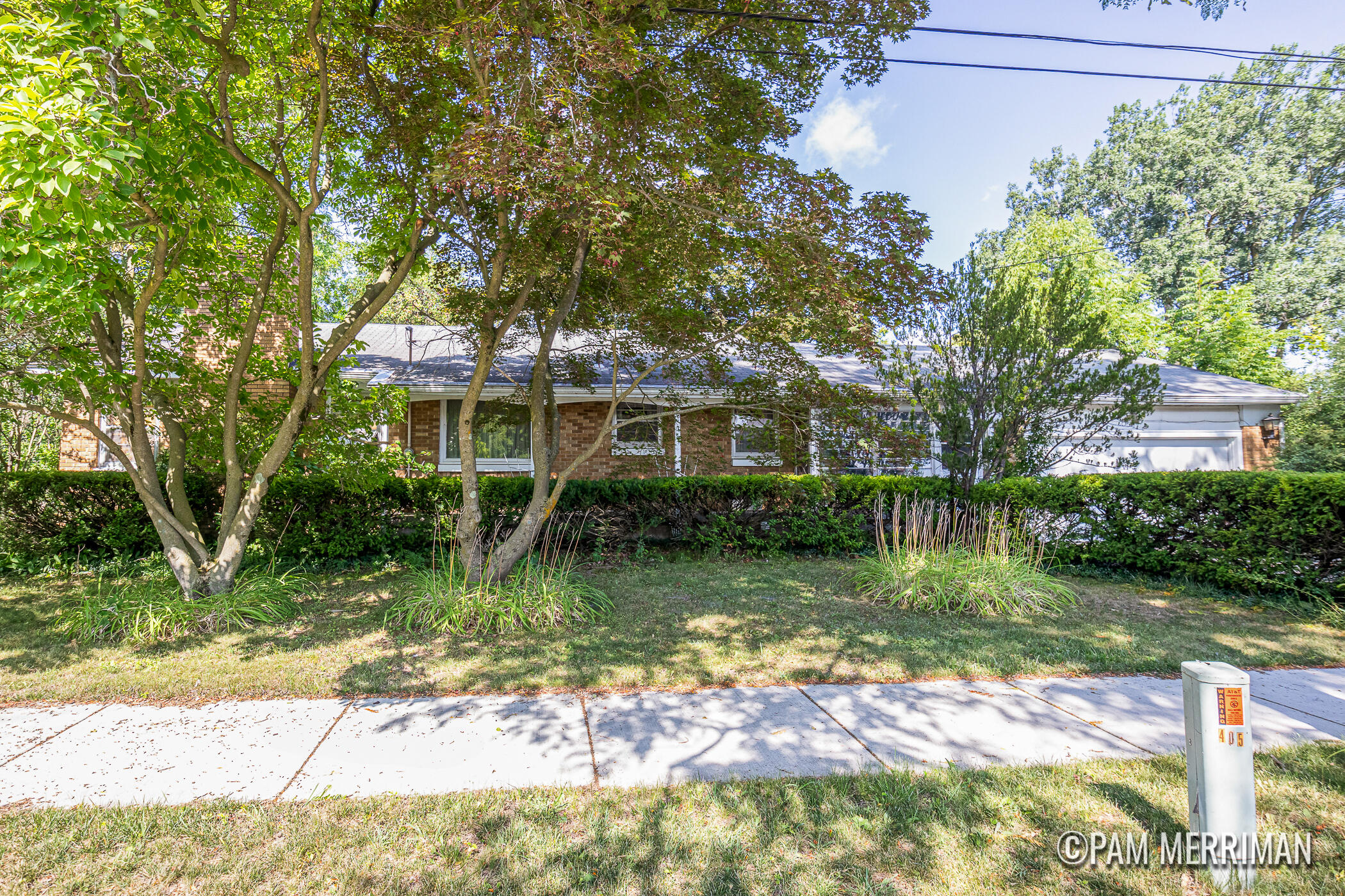 2387 Michigan Street NE