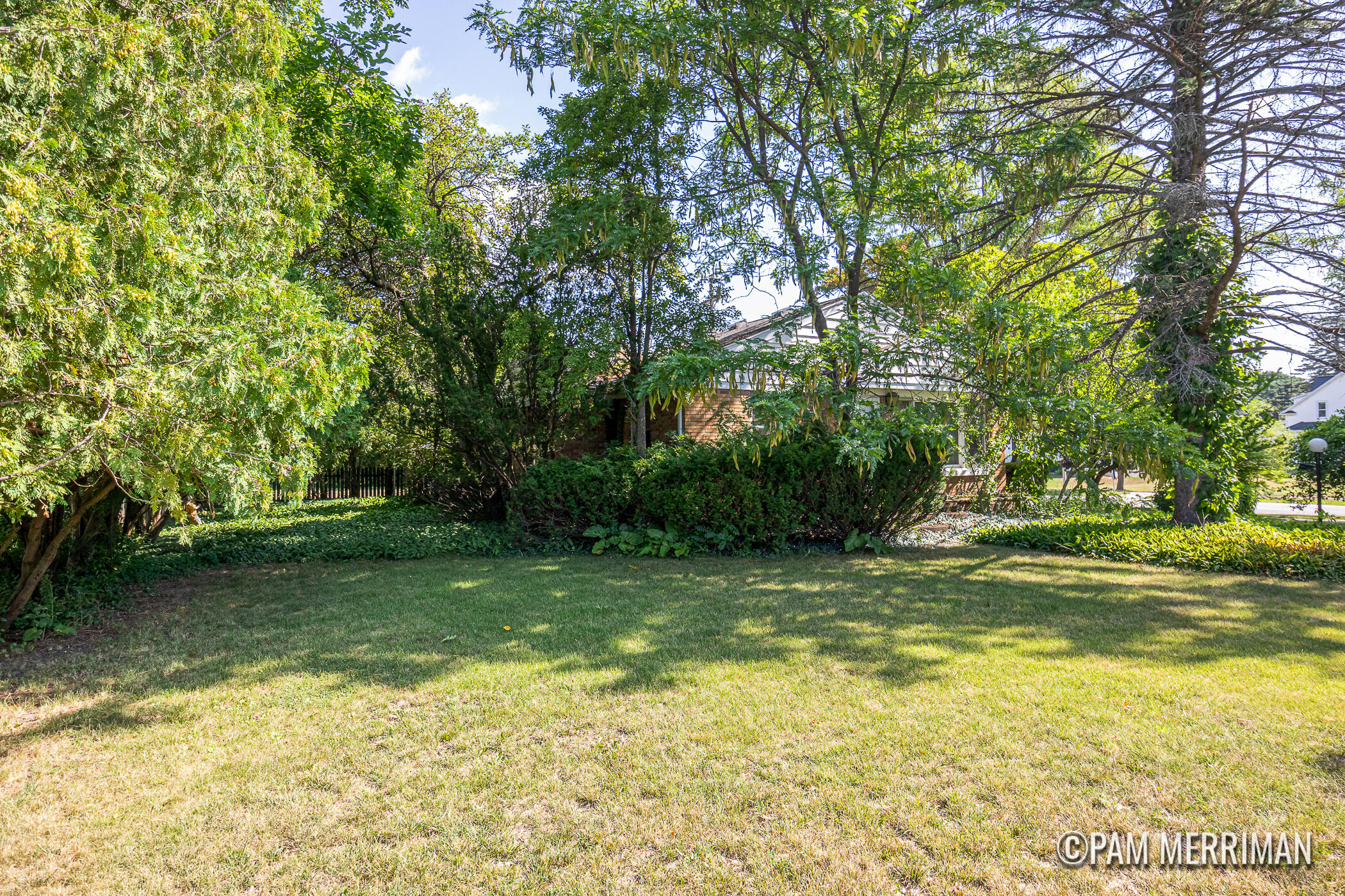 2387 Michigan Street NE