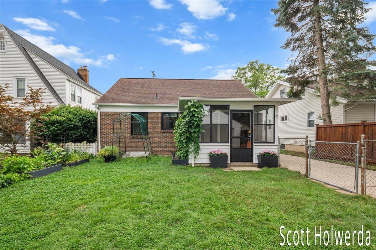 641 Griswold Street SE