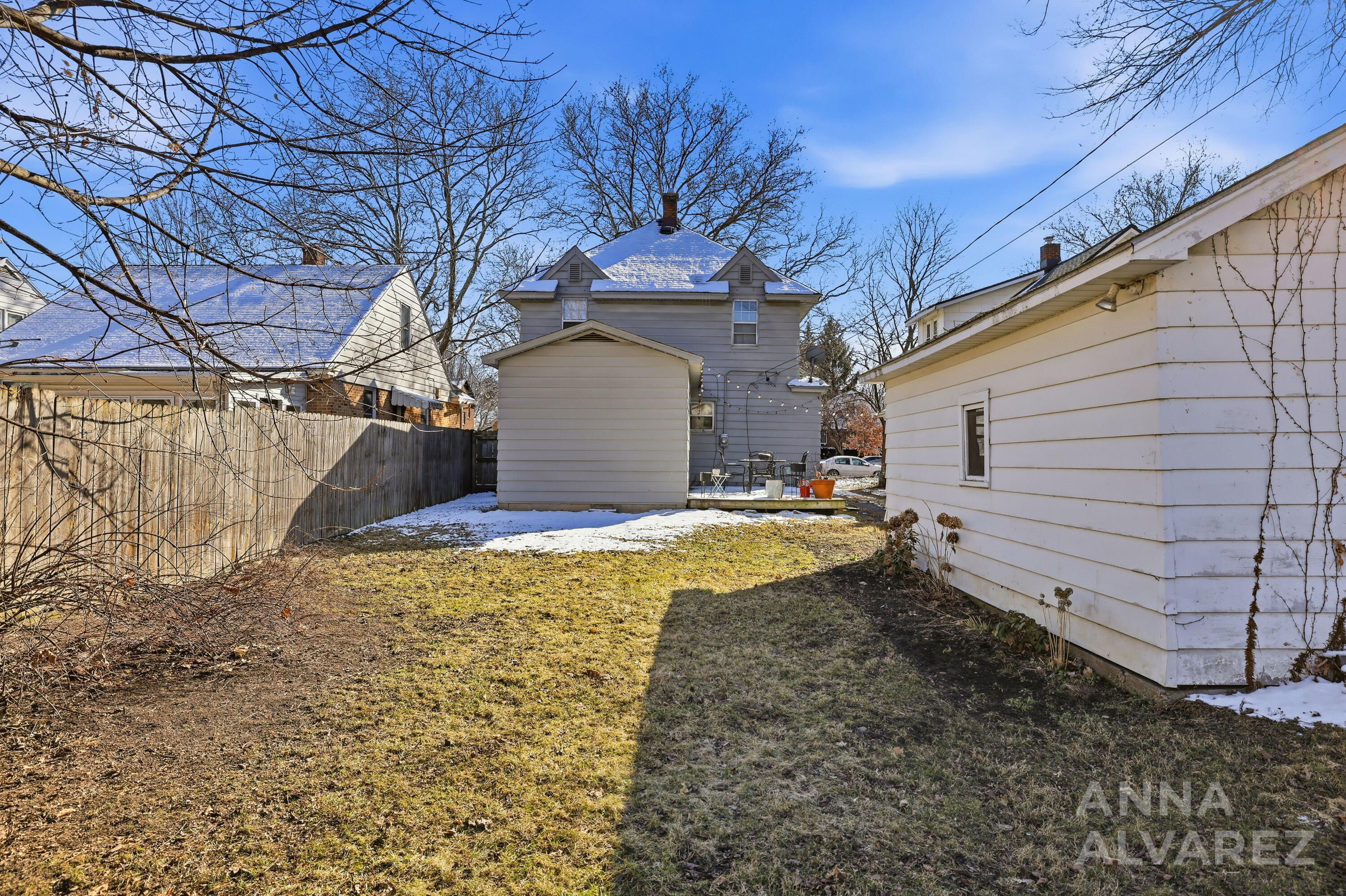 1017 Lake Michigan Drive NW