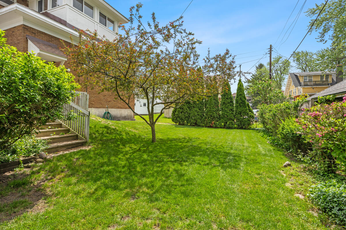 235 Hampton Avenue SE