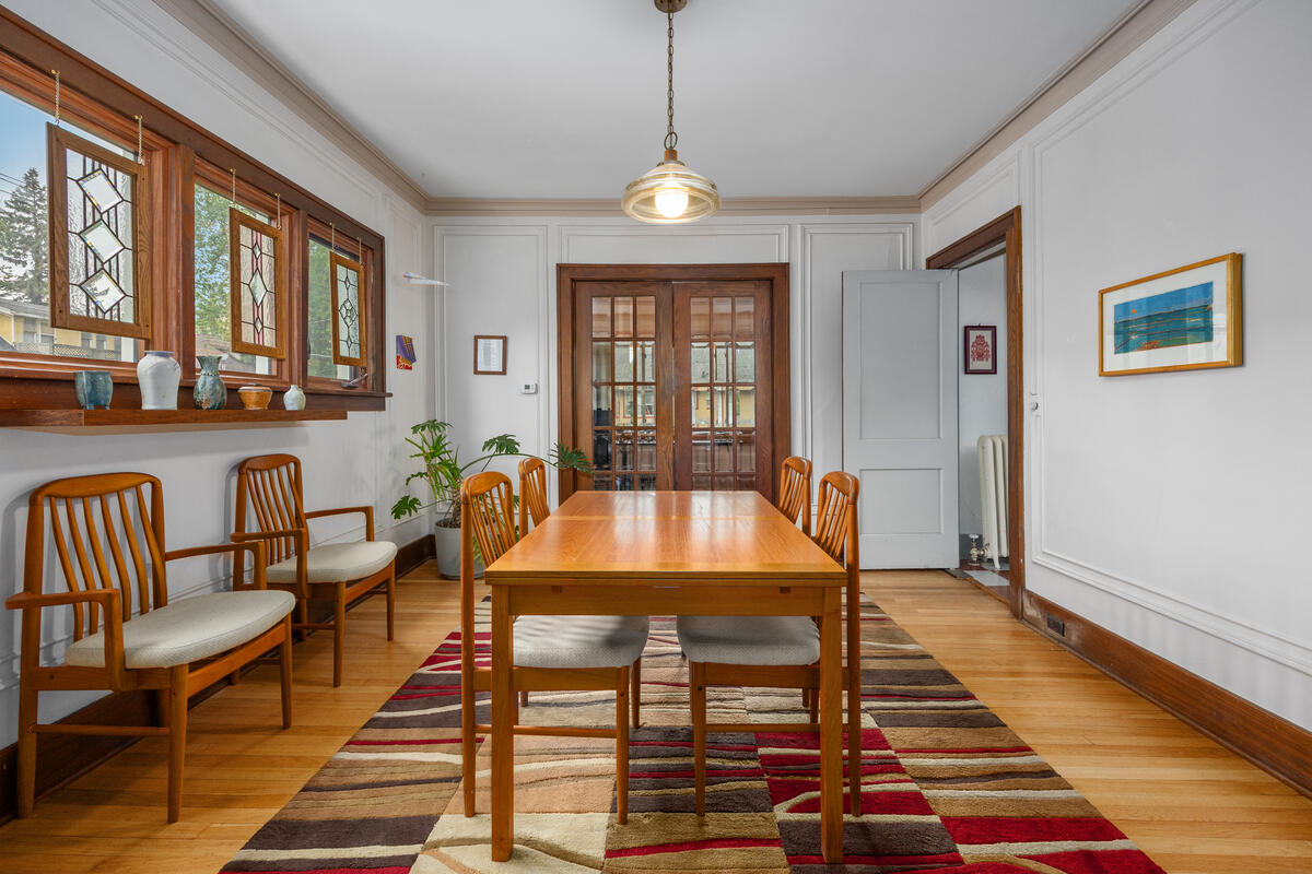 235 Hampton Avenue SE