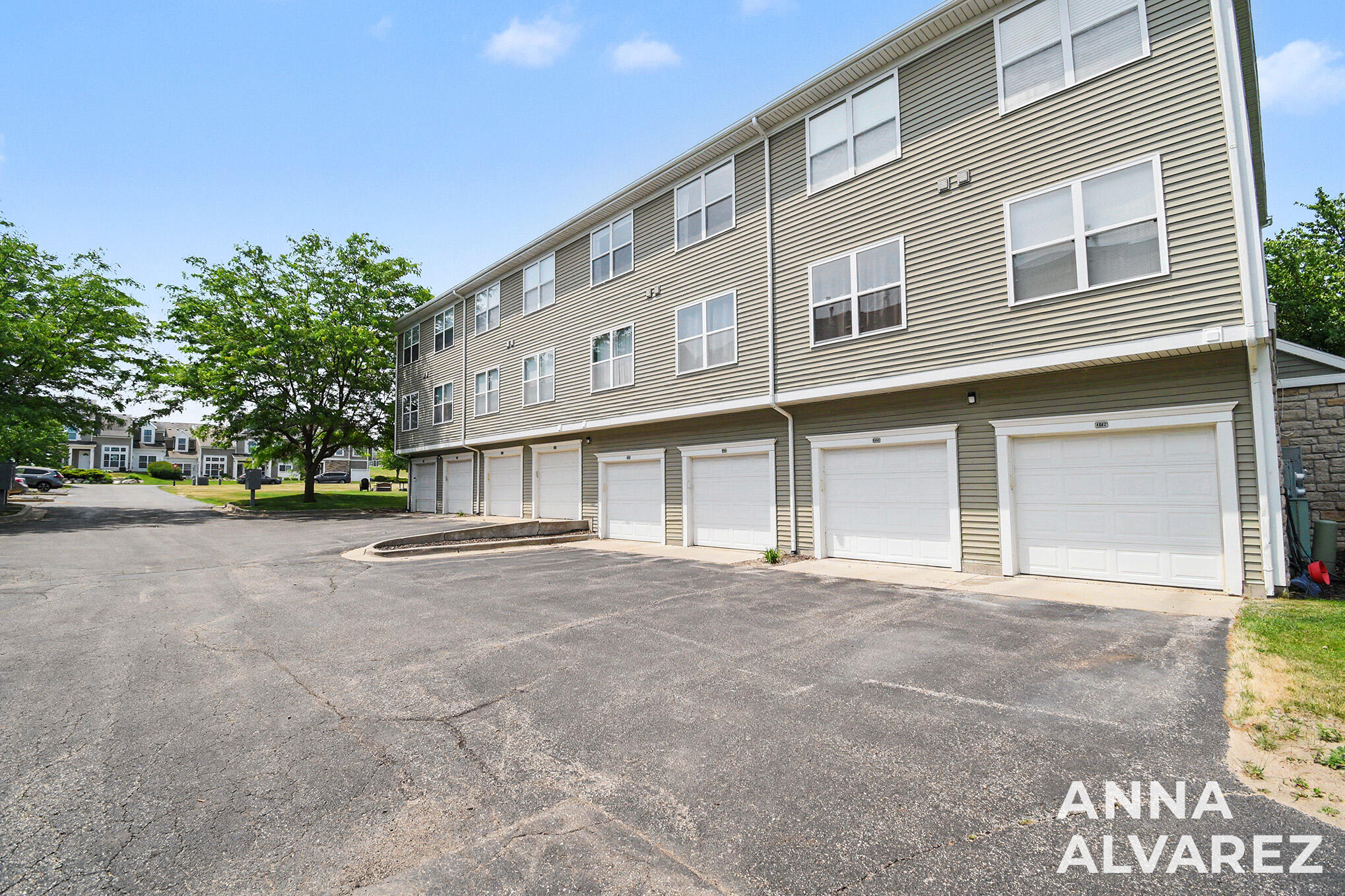 4866 Ausable River Drive SW