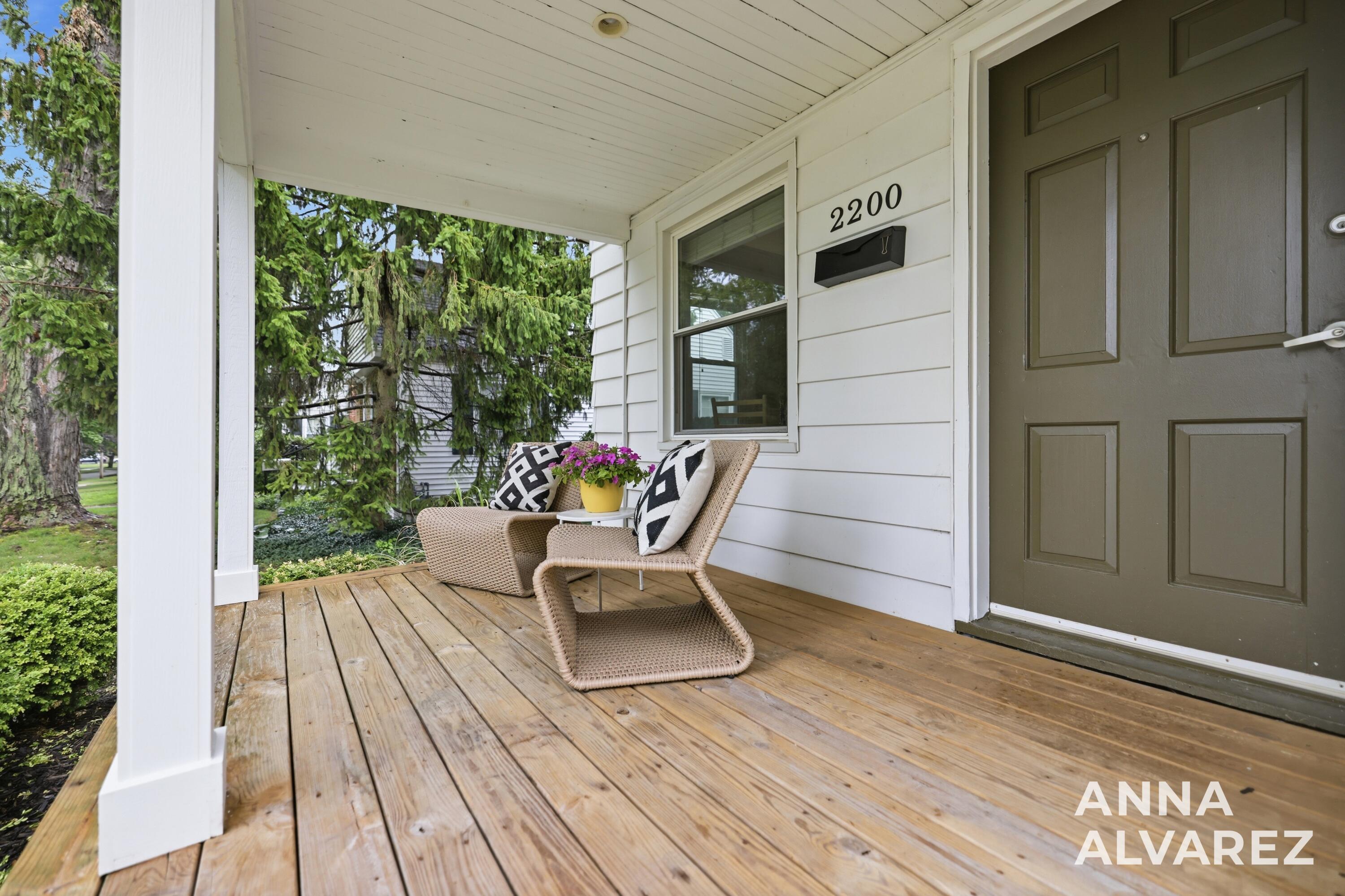 2200 Estelle Drive SE