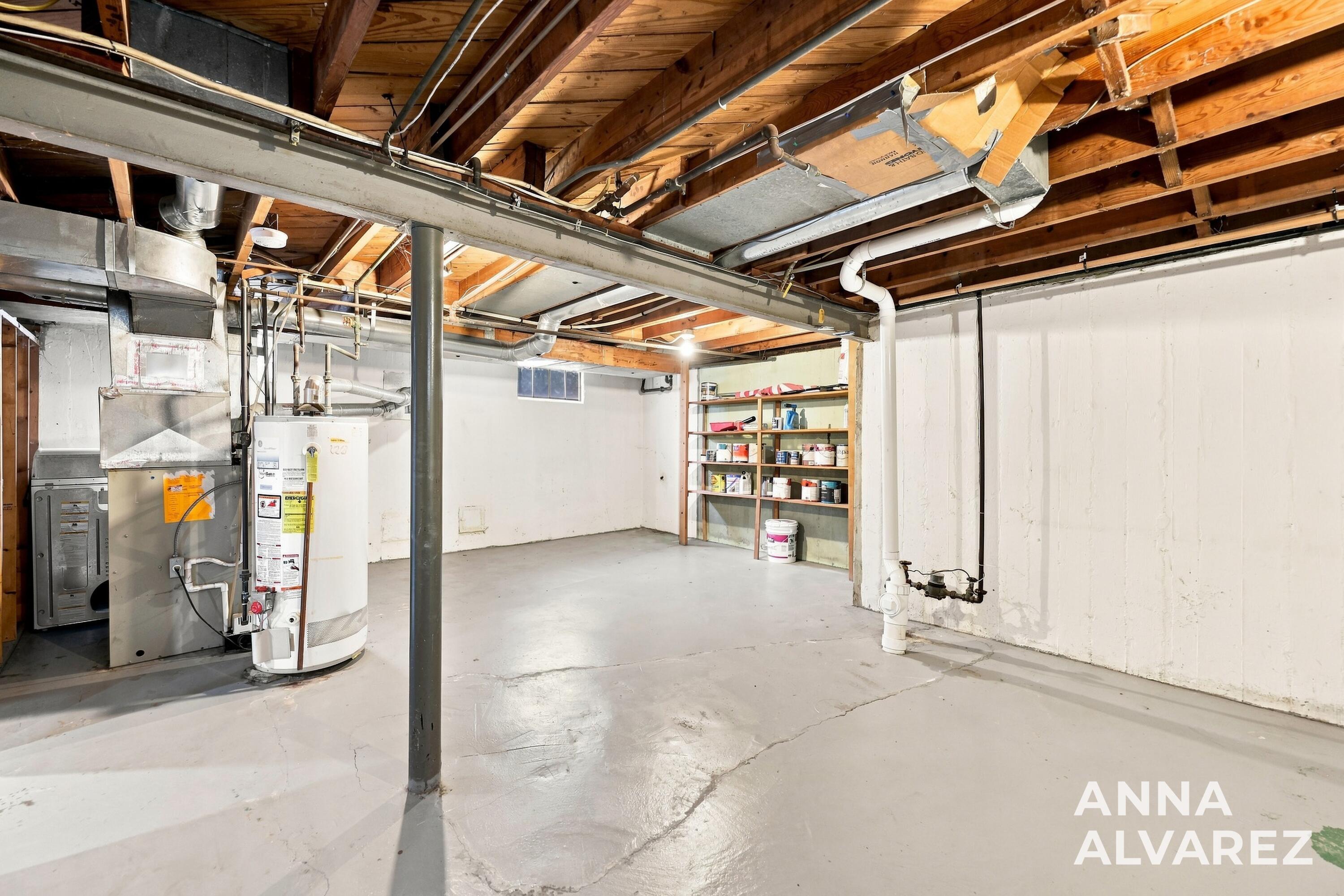 2200 Estelle Drive SE
