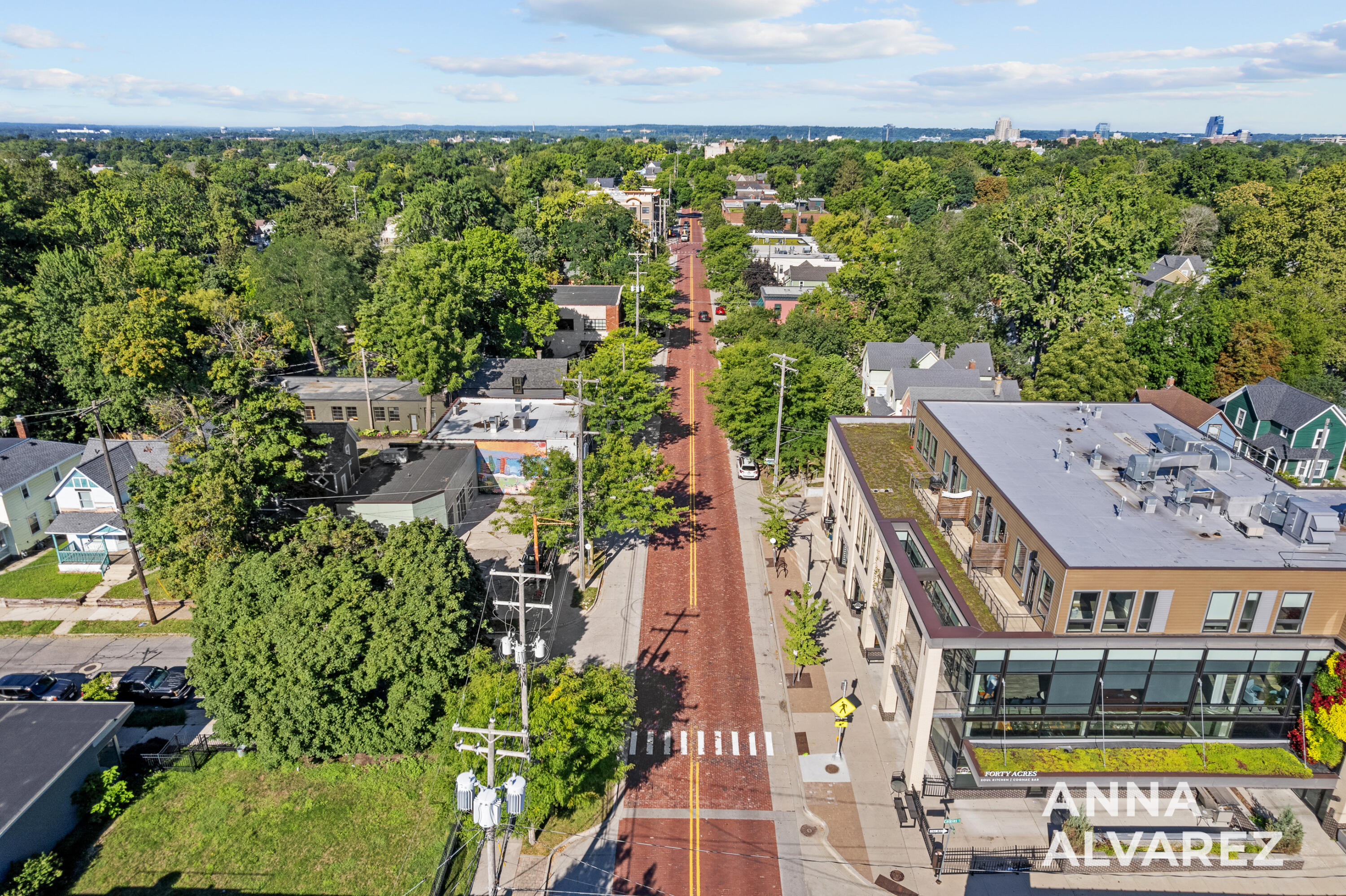 1048 Wealthy Street SE Suite 2