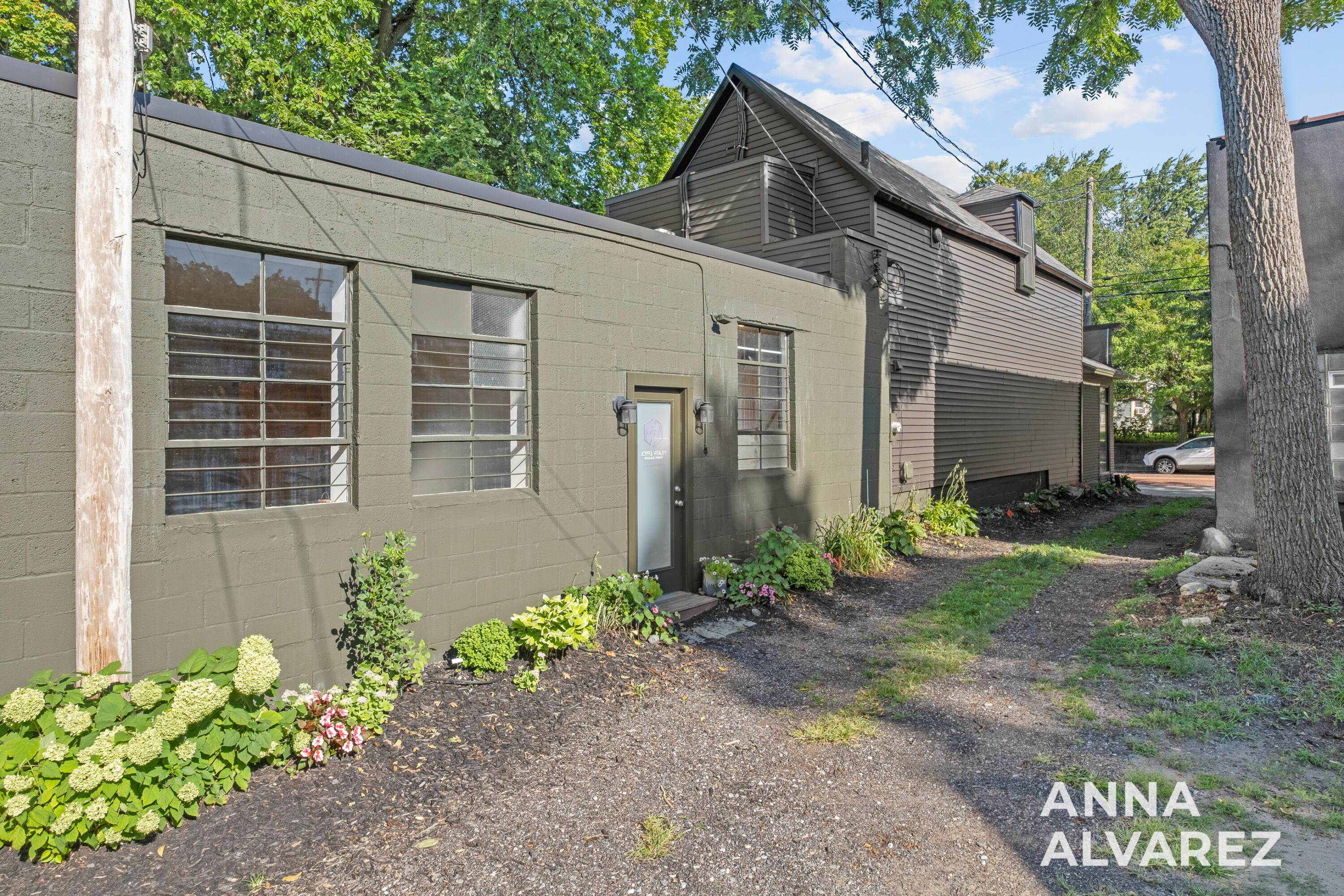 1048 Wealthy Street SE Suite 2