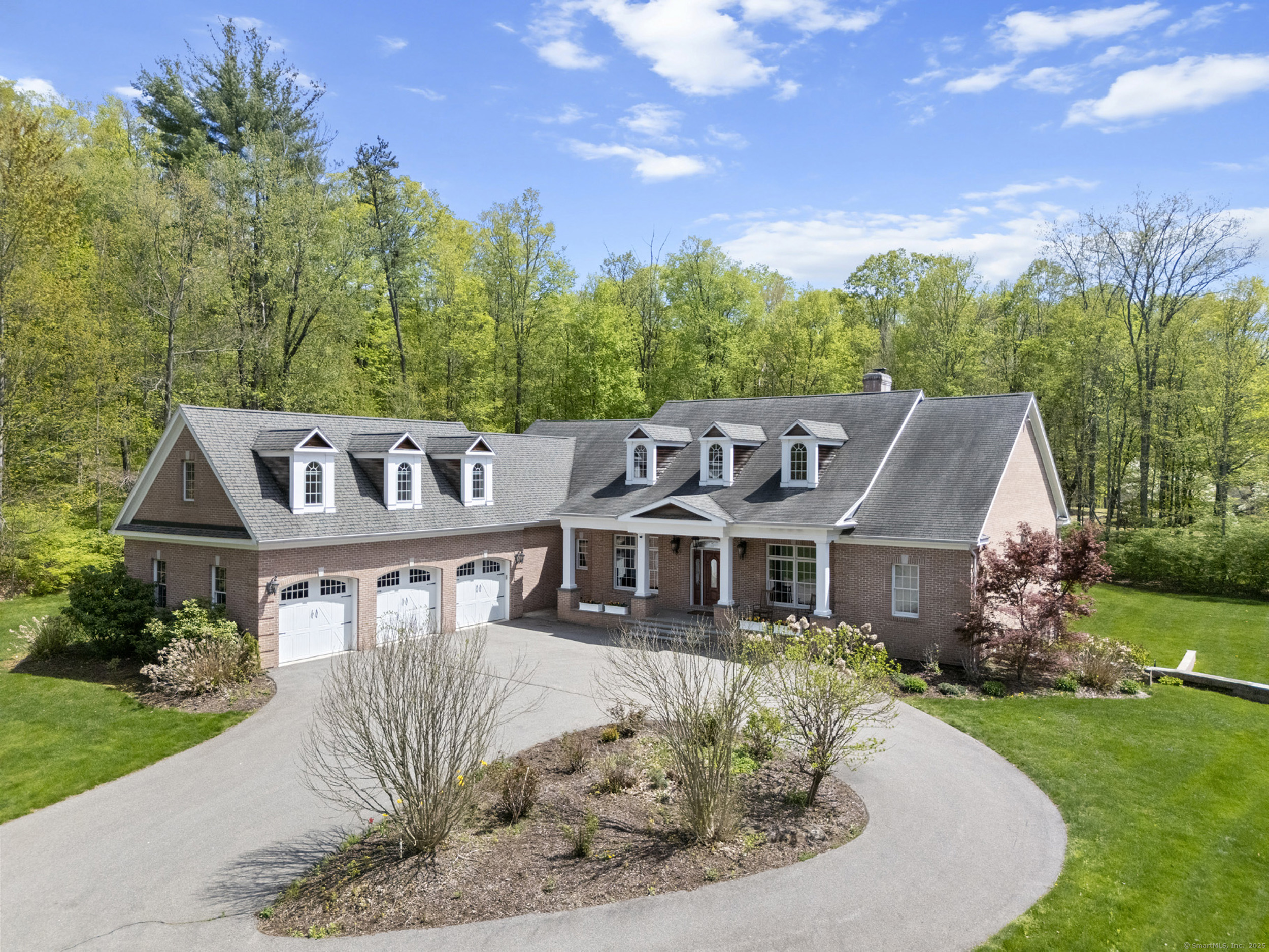 15 Hickory Hill Road