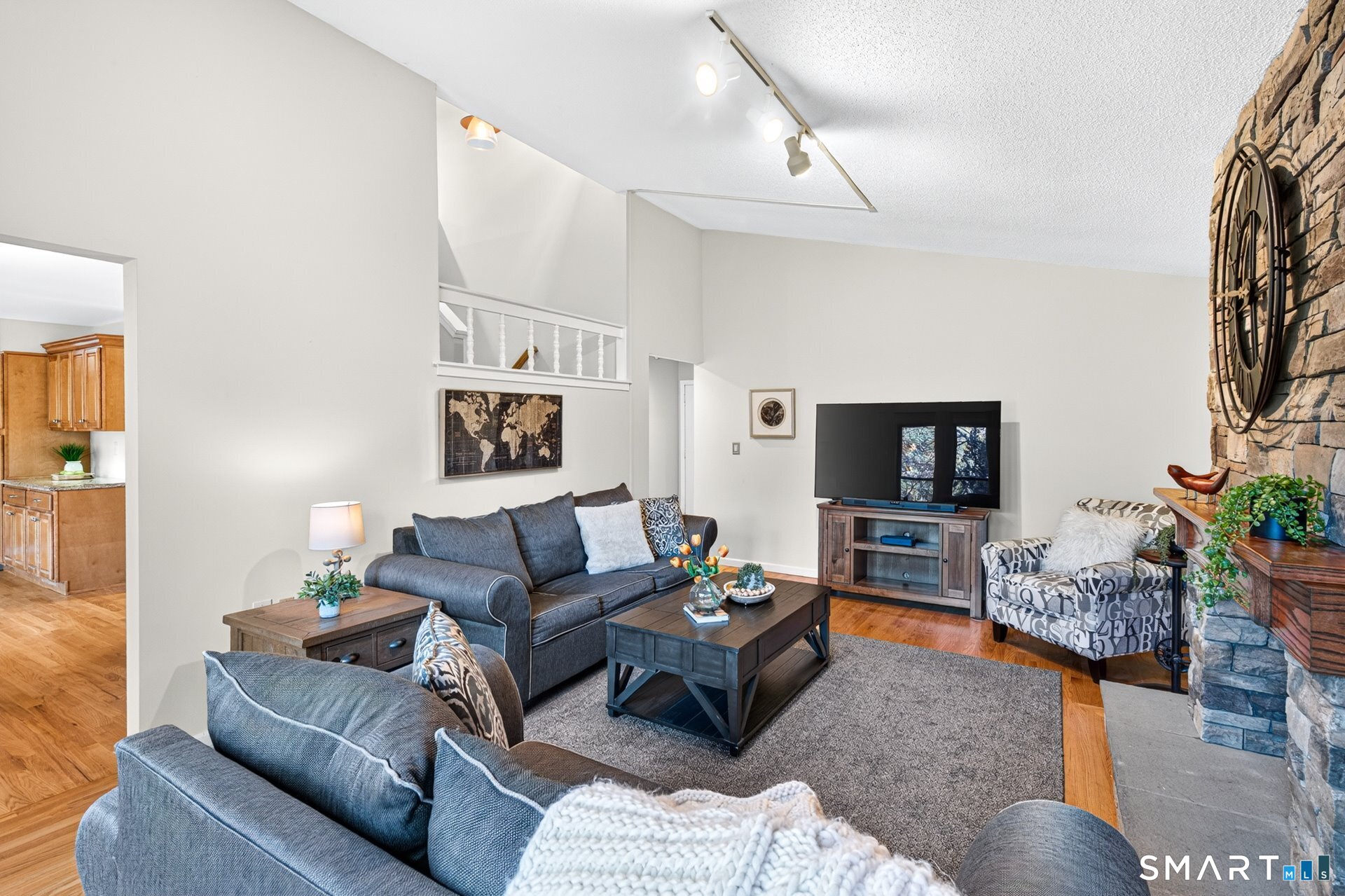 3 Redwood Lane Unit: 3