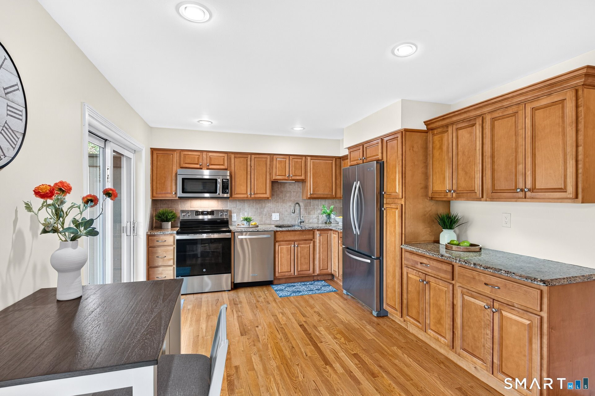 3 Redwood Lane Unit: 3
