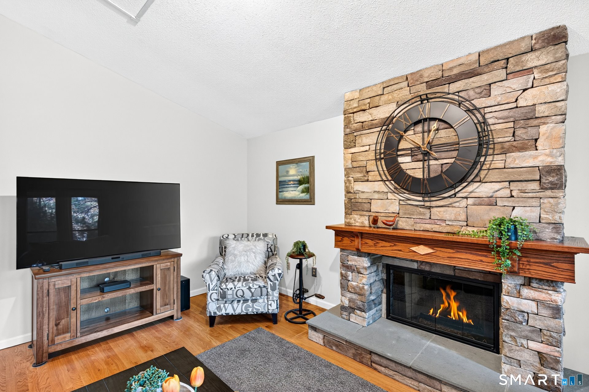 3 Redwood Lane Unit: 3