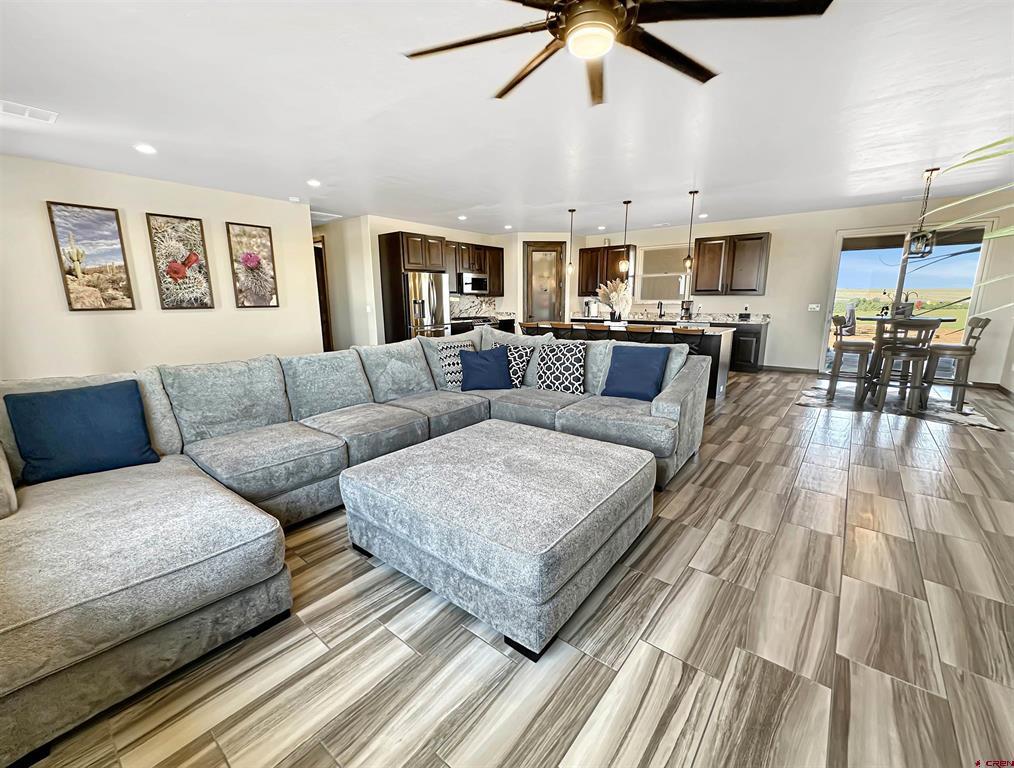 18285 Road P.2