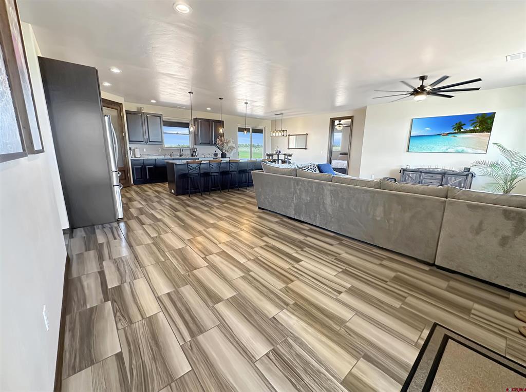 18285 Road P.2