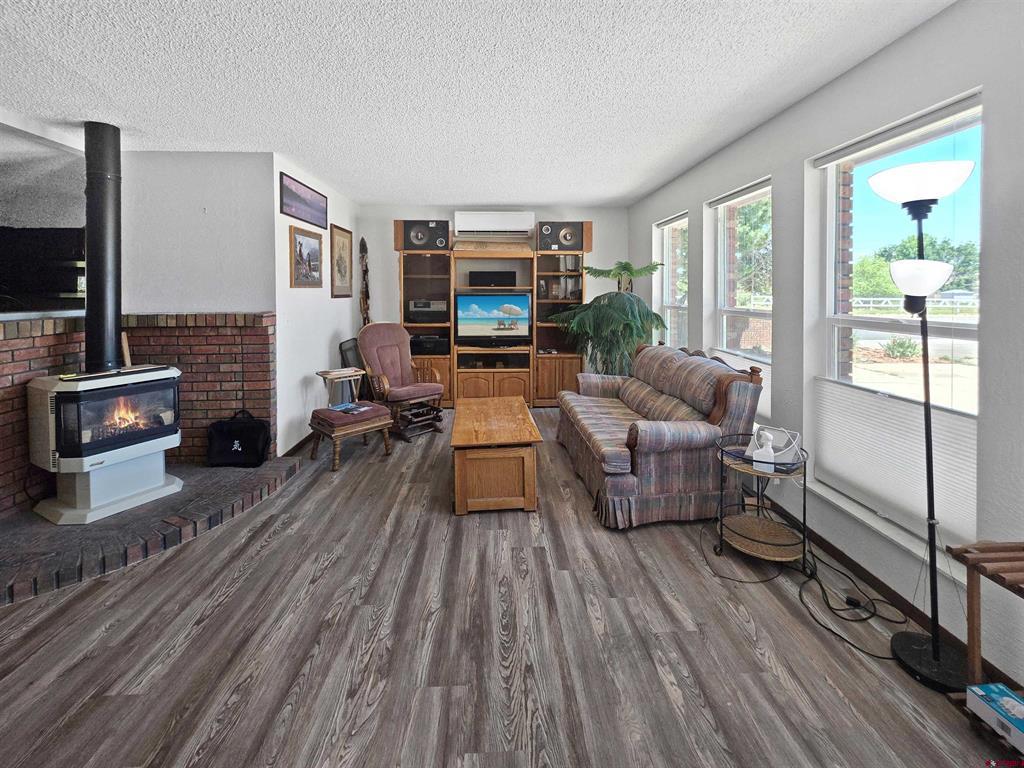 613 N Colorado Street