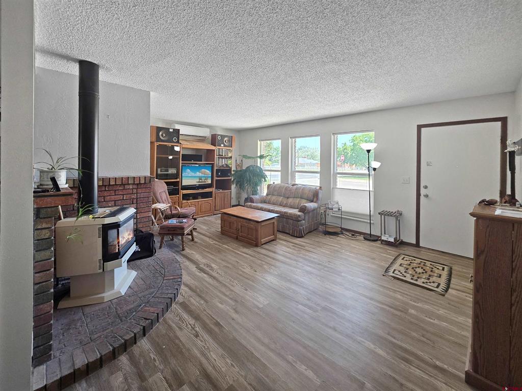 613 N Colorado Street