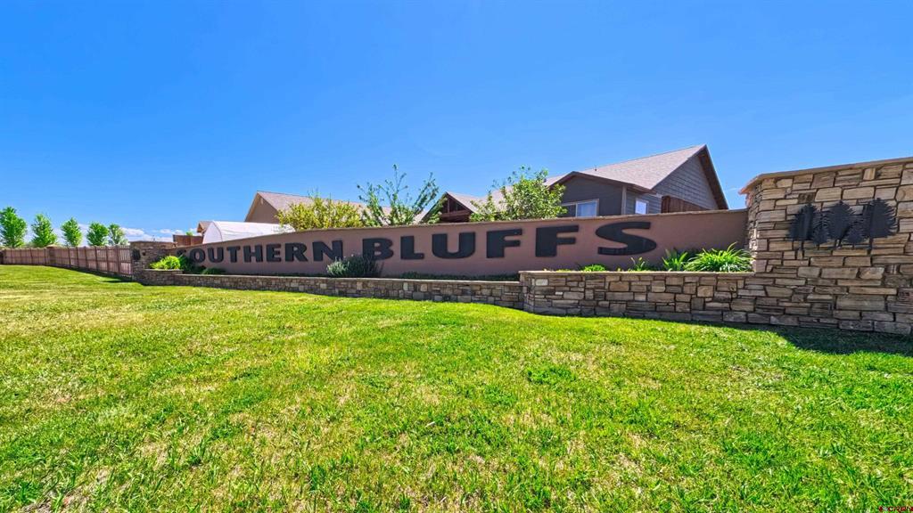 1101 Bluffs Boulevard