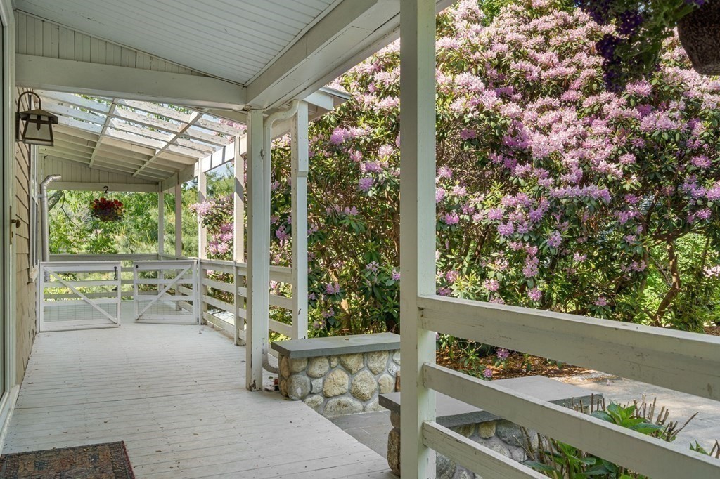 259 Lake Dr
