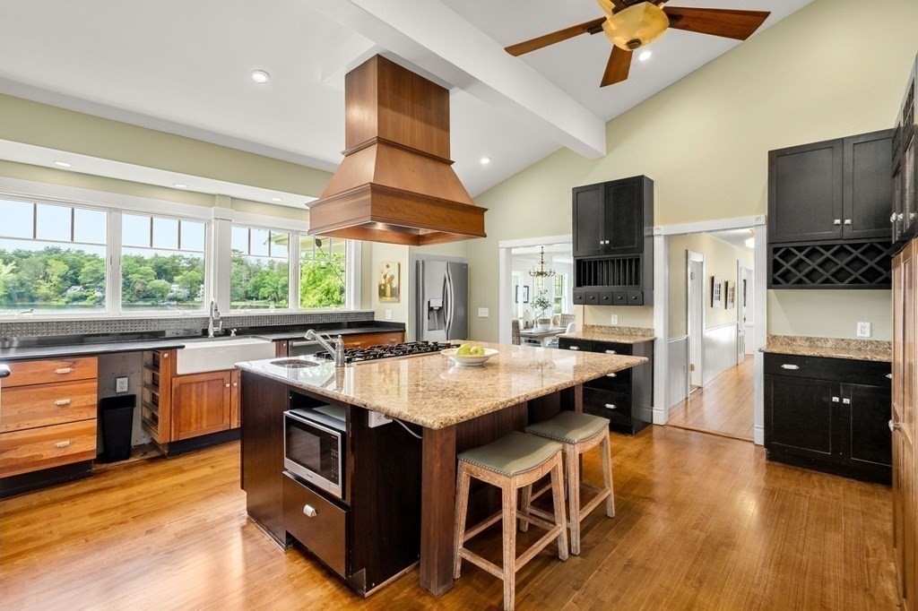 259 Lake Dr