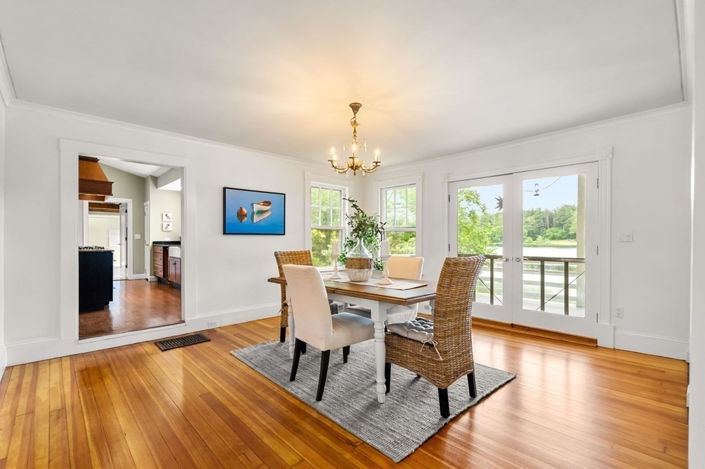 259 Lake Dr