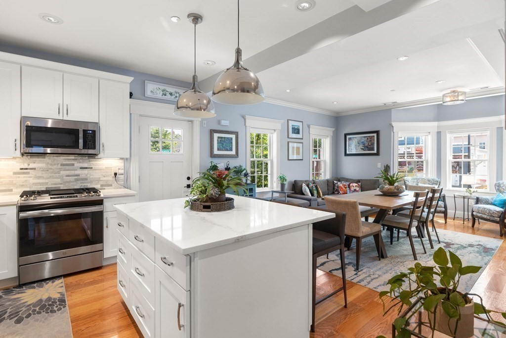 106 Bridge St # 3