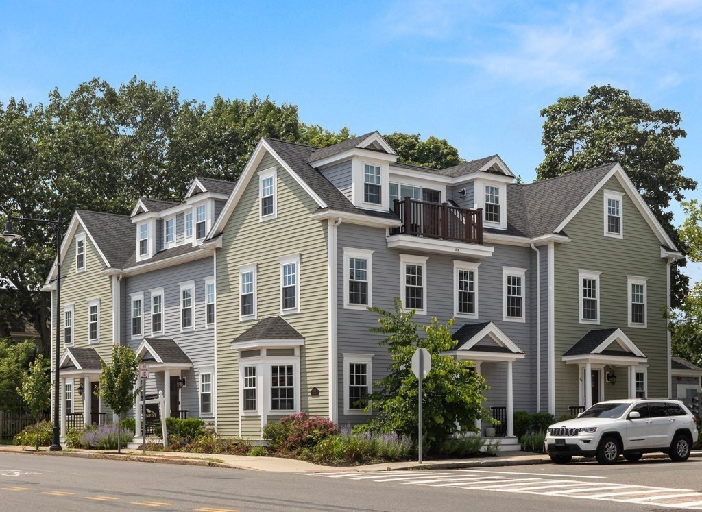 106 Bridge St # 3