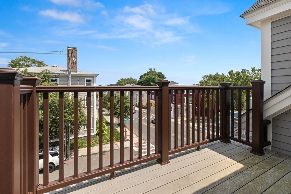 106 Bridge St # 3