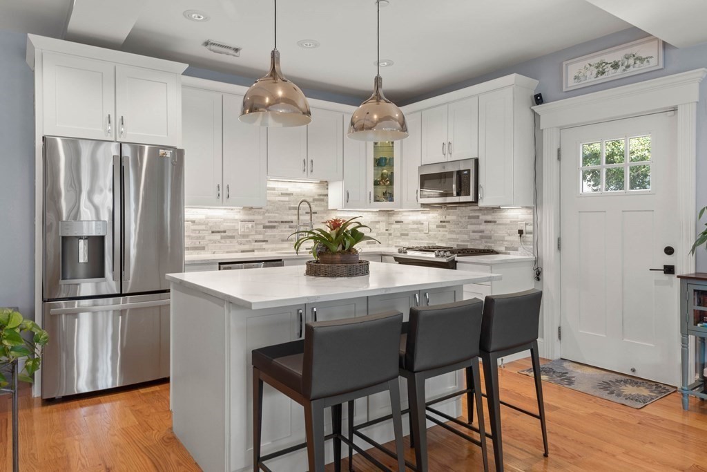106 Bridge St # 3
