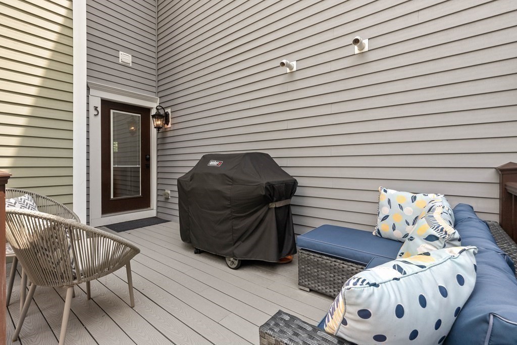 106 Bridge St # 3