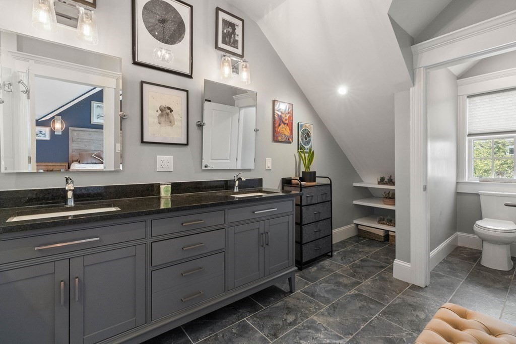 106 Bridge St # 3
