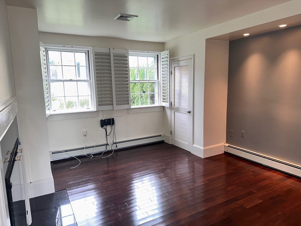 11Rear Selman Street