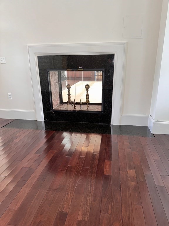 11Rear Selman Street