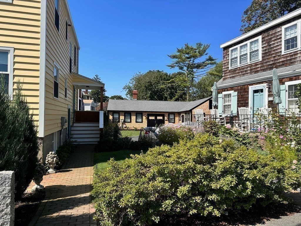 11Rear Selman Street
