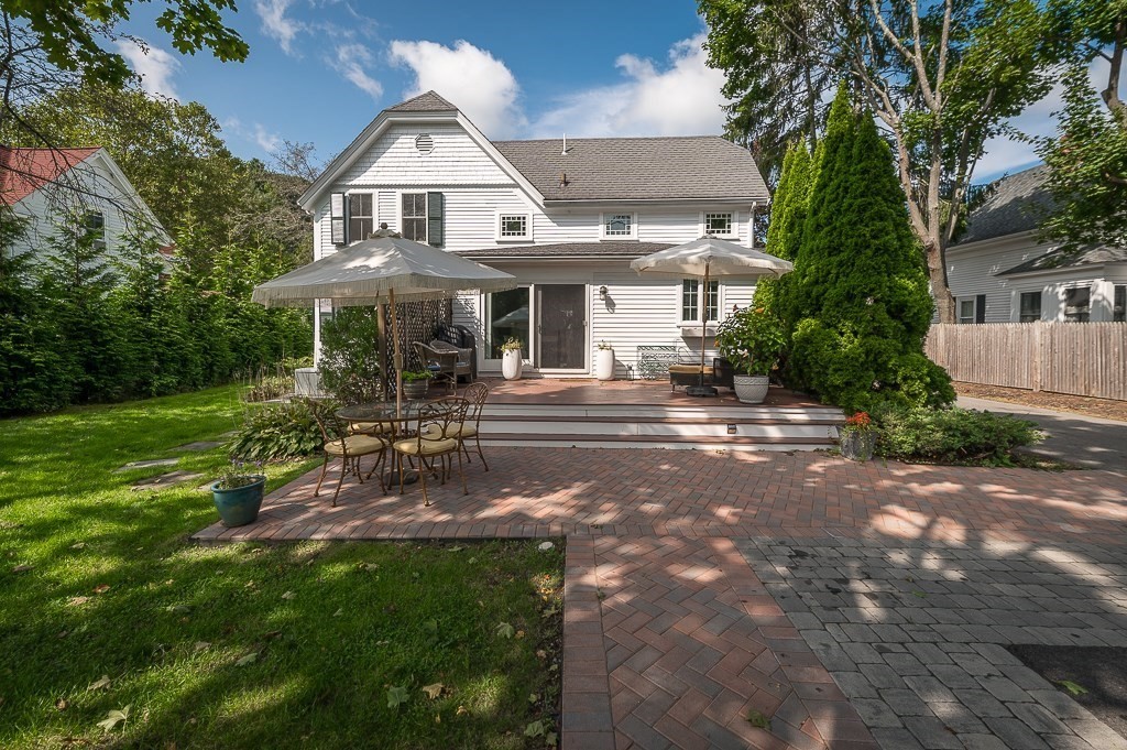 337 Summer St