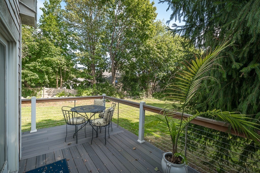 337 Summer St