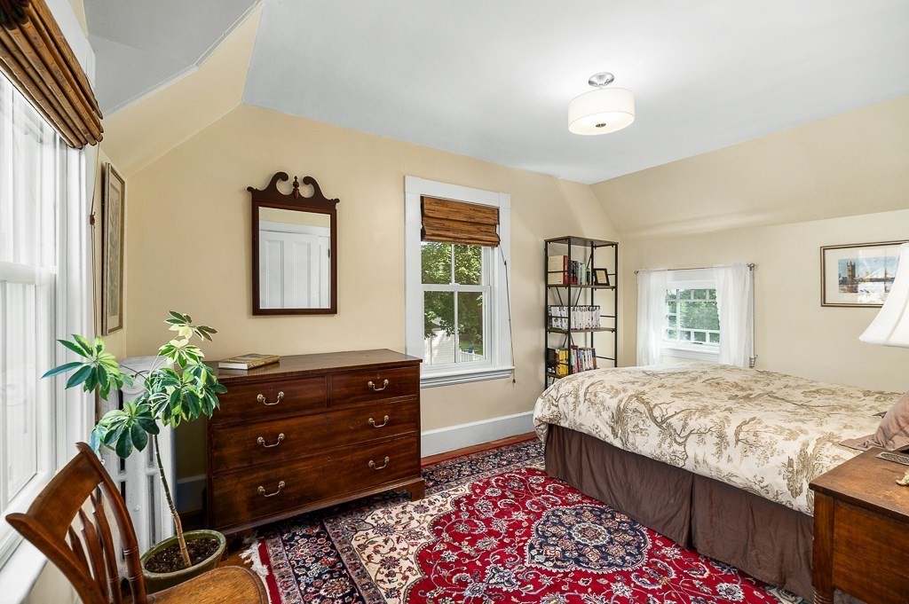 337 Summer St
