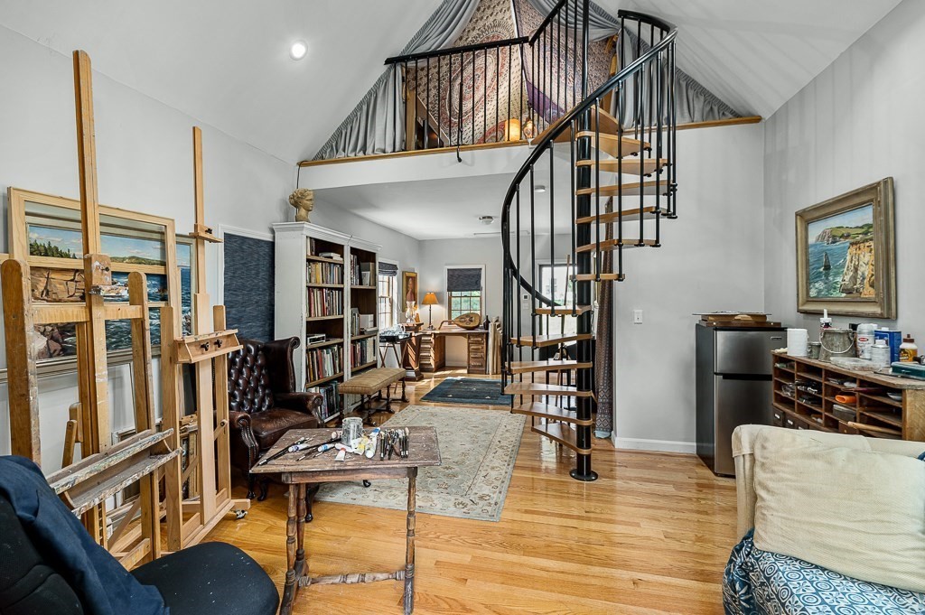 337 Summer St