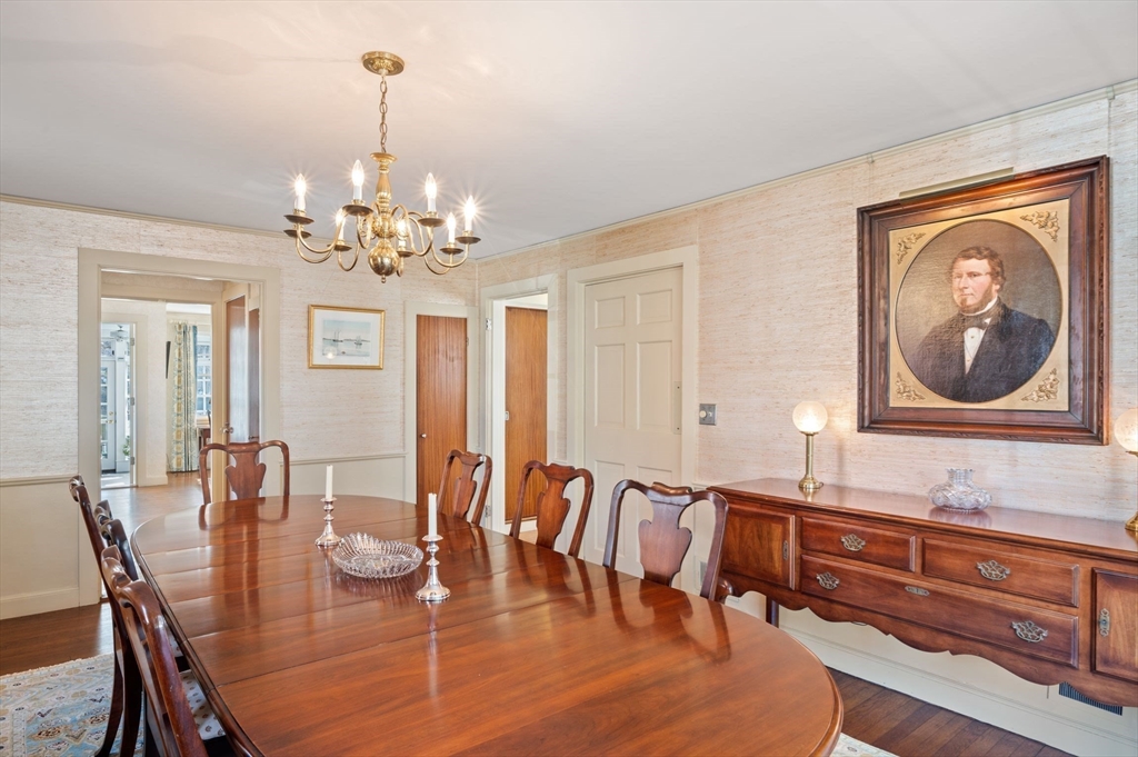 4 Pickering St