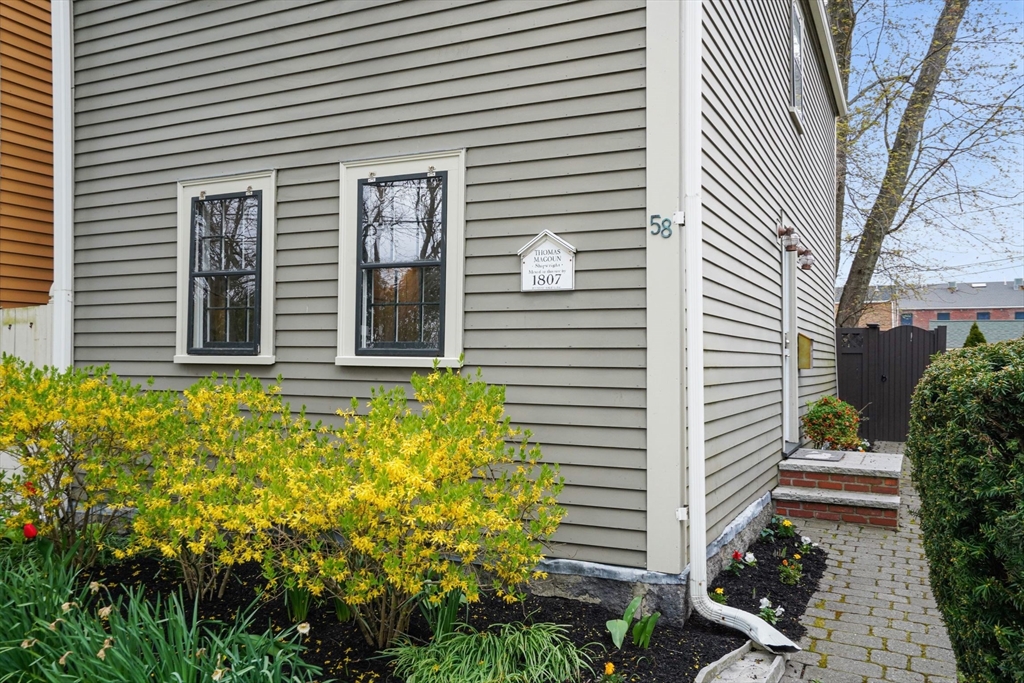 58 Derby St